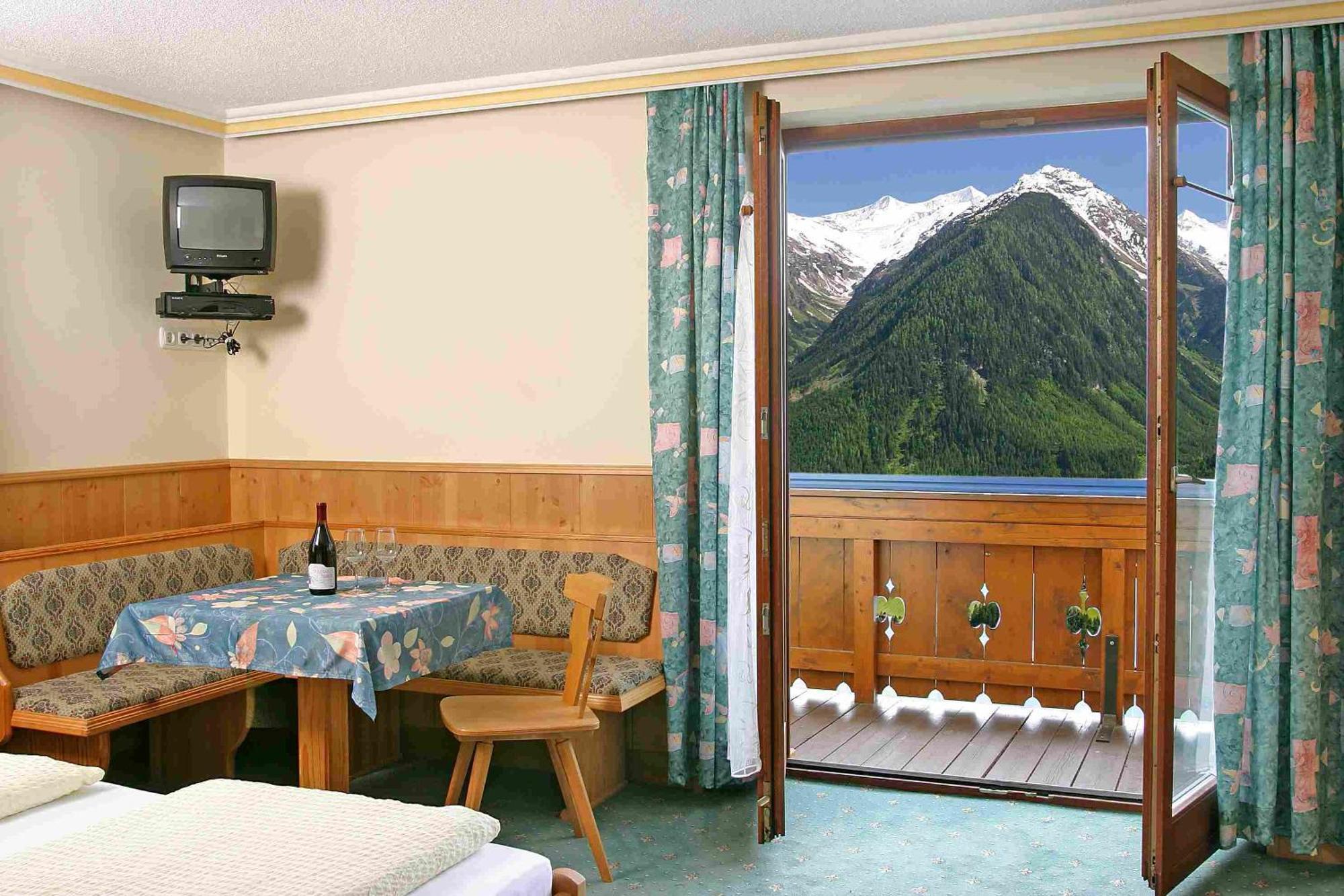 Pension Sonneck Neukirchen am Grossvenediger Ngoại thất bức ảnh